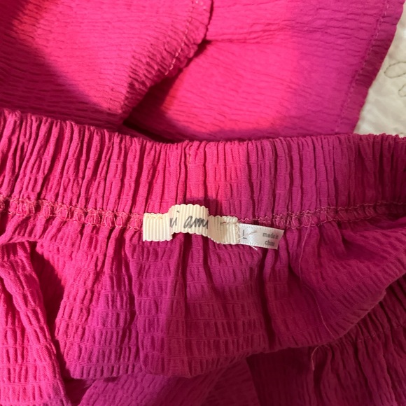 Francesca’s Tops / Hot pink flutter sleeve blouse - Picture 3 of 4